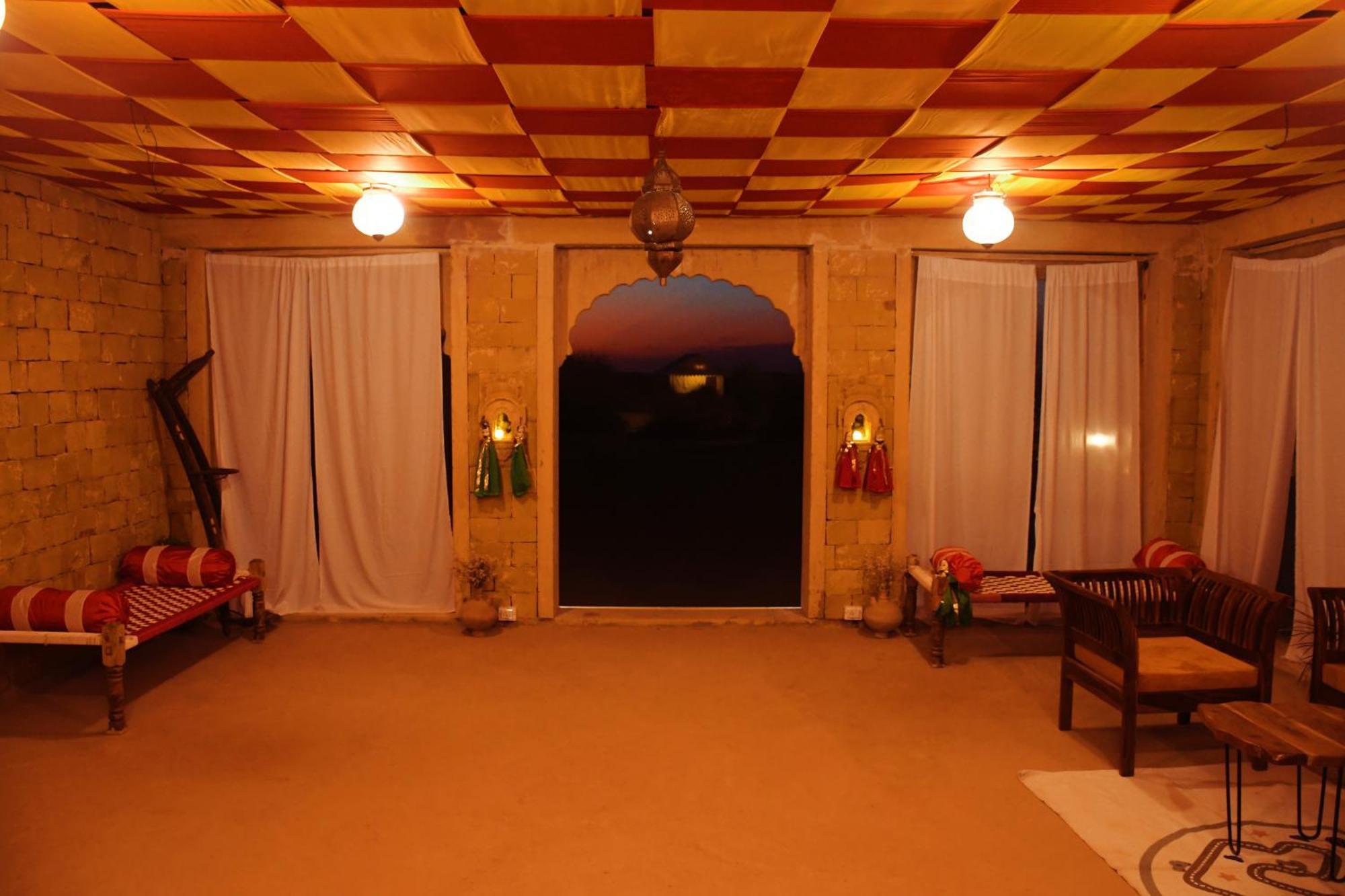 Sangram Desert Camp ジャイサルメール 部屋 写真